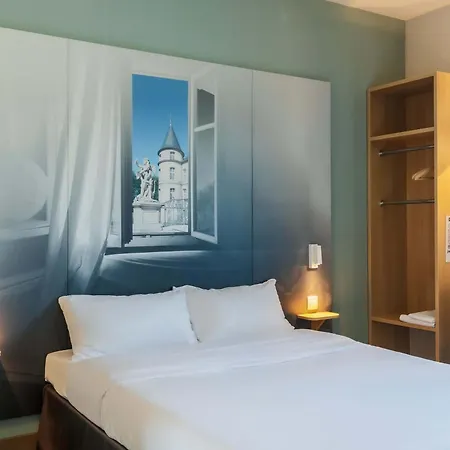 Porte Du Luxembourg 3* 隆维
