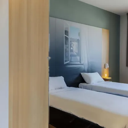 Porte Du Luxembourg 3* 隆维