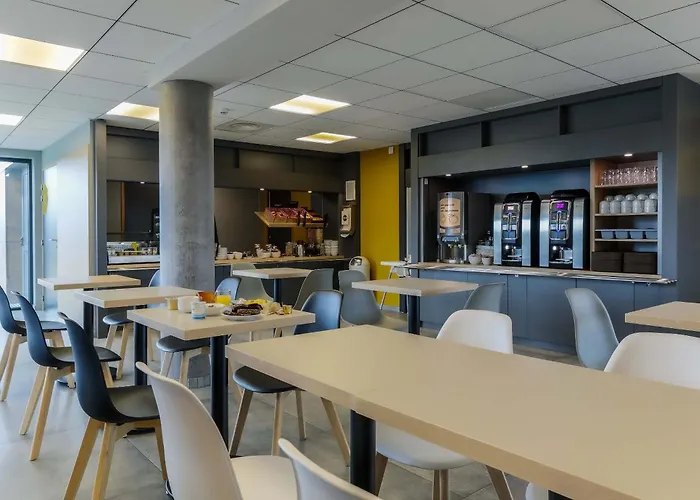 Porte Du Luxembourg Hotel